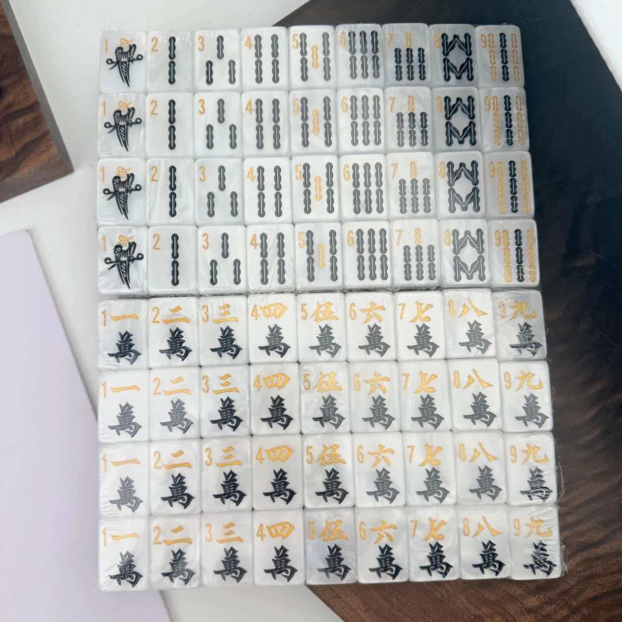ชุดไพ่นกกระจอกอเมริกันสีดำทองล - Board Game Mahjong บทวิจารณ์และราคา